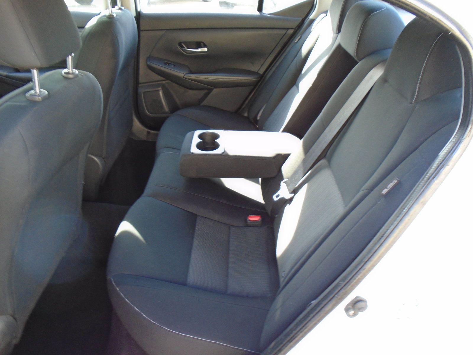 Used 2022 Nissan Sentra SV FWD image 11