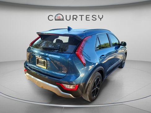 New 2026 Kia Niro EX FWD image 3