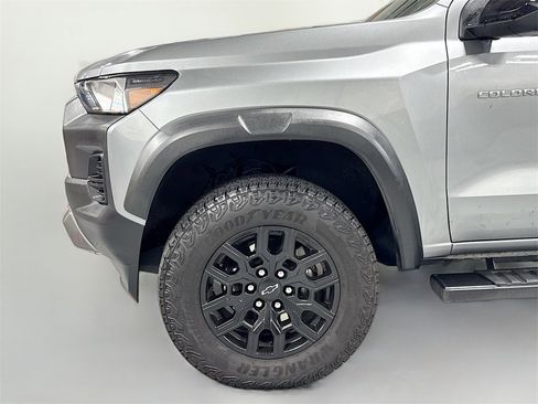 Used 2024 Chevrolet Colorado Trail Boss w/ Technology Package image 11