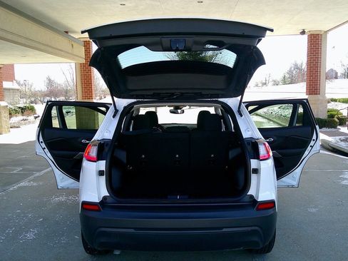 Used 2021 Jeep Cherokee Latitude image 7