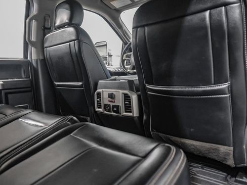 Used 2021 Ford F450 Lariat w/ Lariat Ultimate Package AWD/4WD image 38