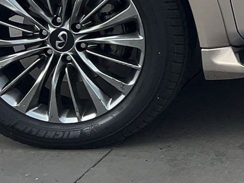 Used 2019 INFINITI QX80 Luxe w/ Proactive Package image 29