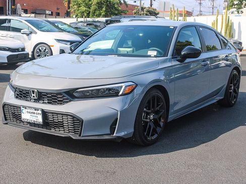 Used 2025 Honda Civic Sport image 3