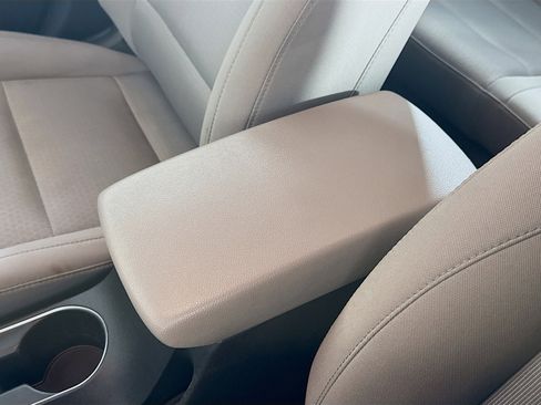 Used 2018 Hyundai Elantra SEL image 18