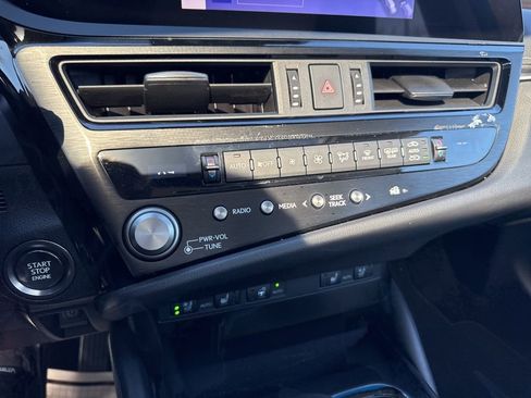 Used 2023 Lexus ES 250 w/ Premium Package image 23