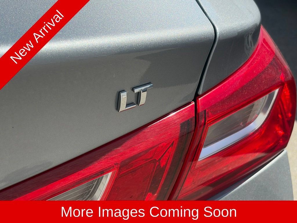 Used 2023 Chevrolet Malibu LT FWD image 10