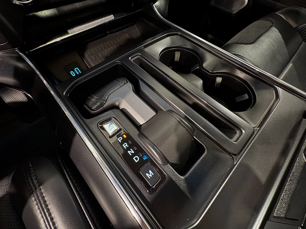 Used 2022 Ford F150 Raptor w/ Raptor 37 Performance Package AWD/4WD image 31