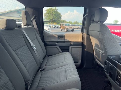 Used 2018 Ford F150 XLT w/ Equipment Group 302A Luxury AWD/4WD image 12