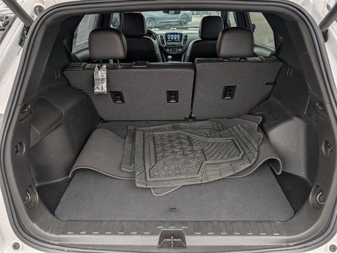 Used 2022 Chevrolet Equinox RS w/ RS Leather Package image 18