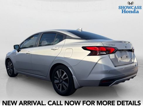 Used 2021 Nissan Versa SV FWD image 4