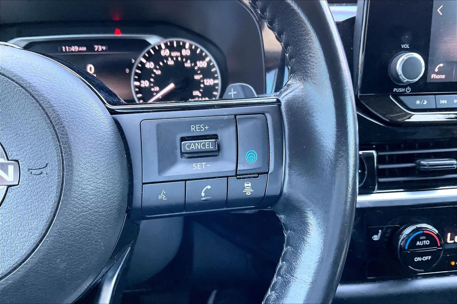 Used 2022 Nissan Pathfinder SV FWD image 24