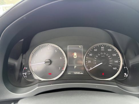 Used 2024 Lexus IS 300 F Sport image 24