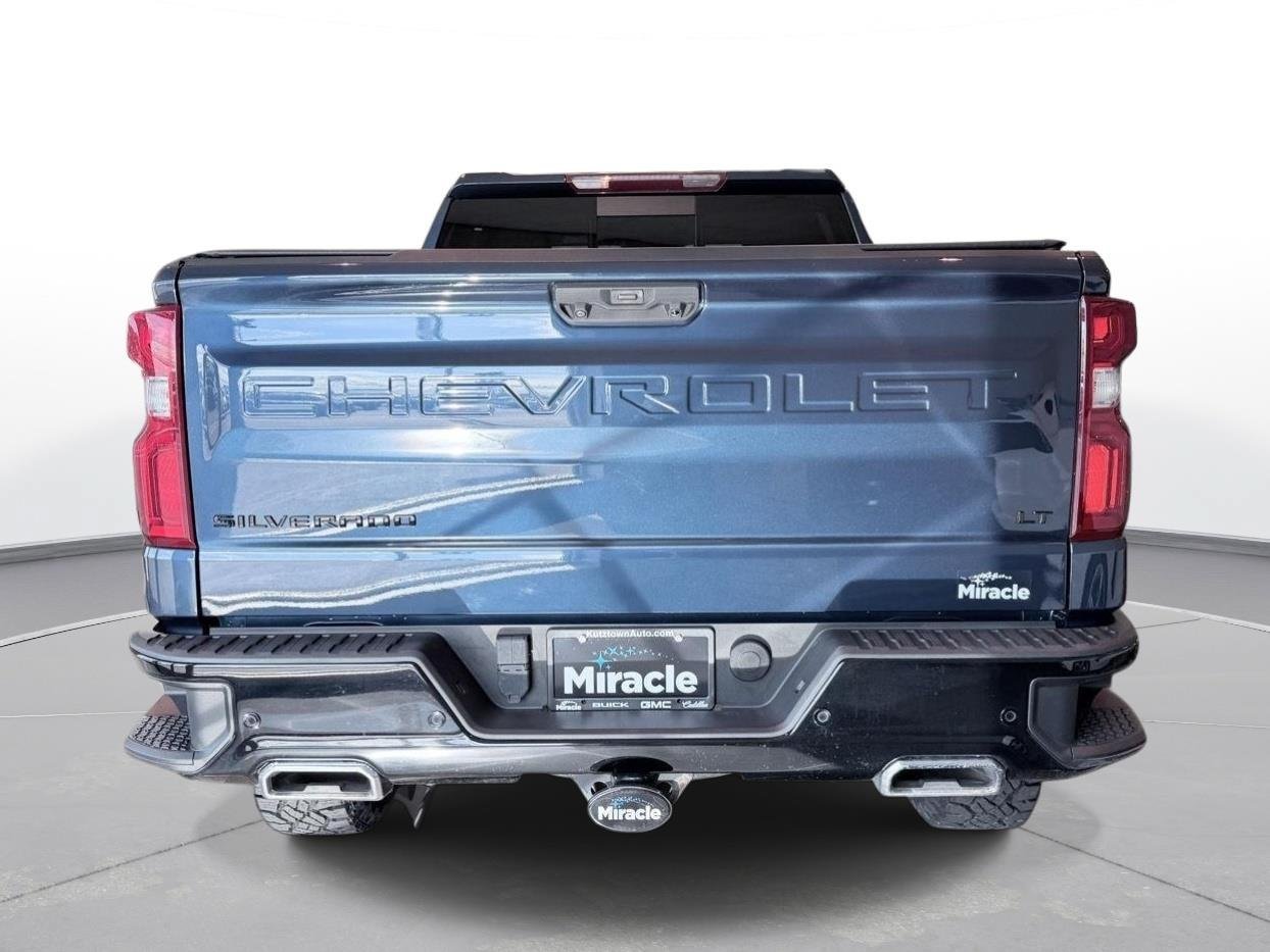 Used 2022 Chevrolet Silverado 1500 LT Trail Boss w/ LT Trail Boss Premium Package AWD/4WD image 14