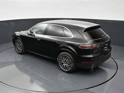 Certified 2021 Porsche Cayenne AWD/4WD image 28