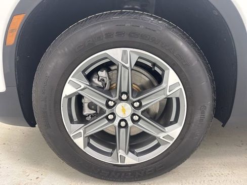 Used 2023 Chevrolet Blazer LT image 34