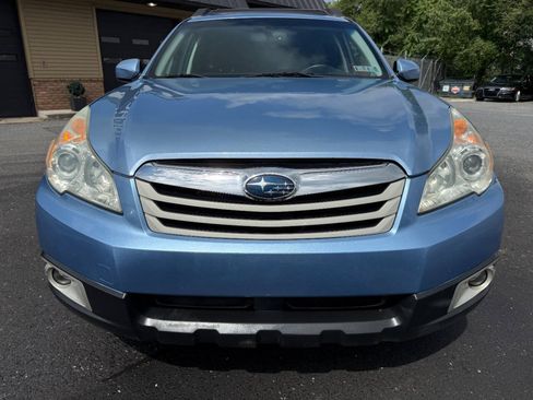 Used 2011 Subaru Outback 2.5i Premium AWD/4WD image 2