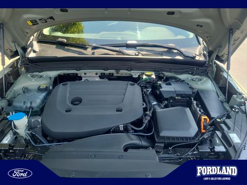 Used 2023 Volvo XC40 B5 Ultimate w/ Climate Package AWD/4WD image 21