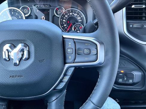 Used 2026 RAM 2500 Big Horn AWD/4WD image 6