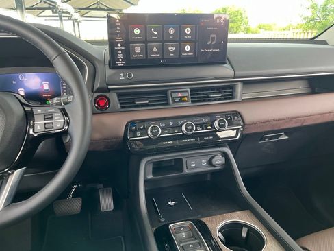 Used 2026 Honda Pilot Elite image 18