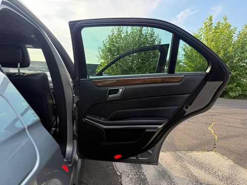 Used 2015 Mercedes-Benz E 350 4MATIC Sedan image 22