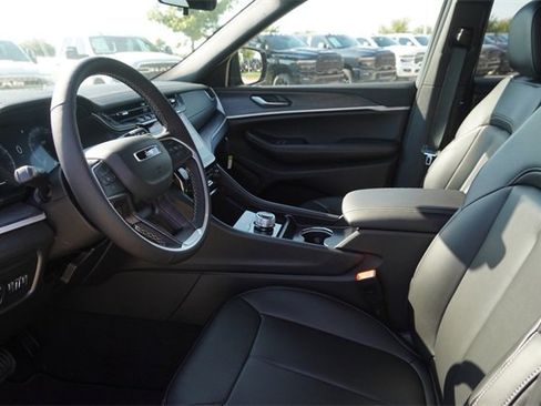 New 2025 Jeep Grand Cherokee L Limited image 20