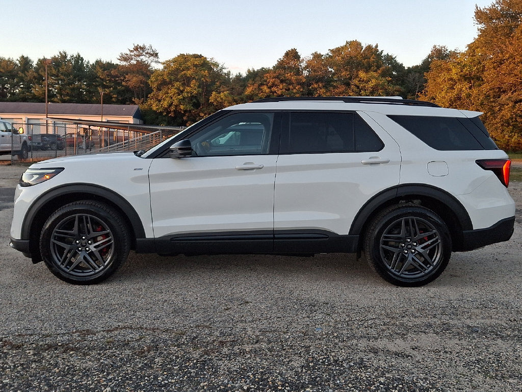 New 2027 Ford Explorer ST-Line w/ Premium Package AWD/4WD image 5