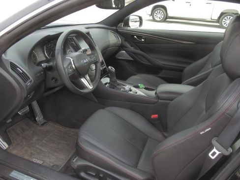 Used 2021 INFINITI Q60 Red Sport 400 w/ Proactive Package image 3