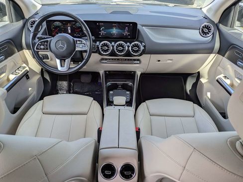 Used 2021 Mercedes-Benz GLA 250 w/ Premium Package image 15