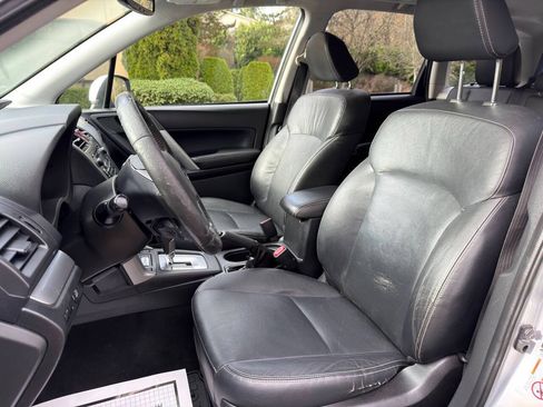 Used 2014 Subaru Forester 2.5i Limited AWD/4WD image 10