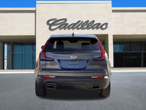 Certified 2021 Cadillac XT4 Luxury w/ Cold Weather Package image 5