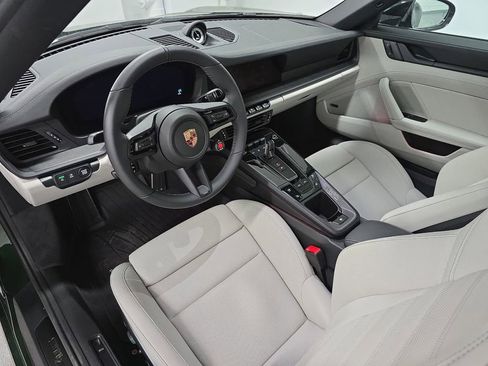 Certified 2026 Porsche 911 Targa 4 GTS AWD/4WD image 4