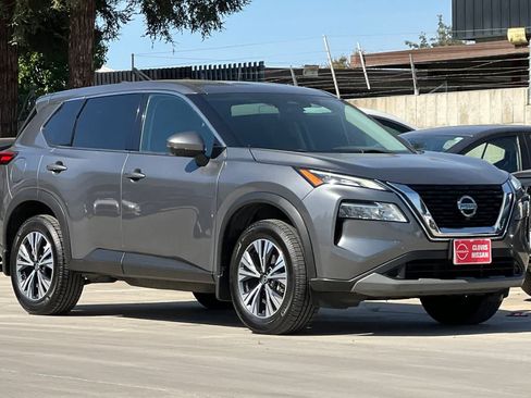 Used 2021 Nissan Rogue SV FWD image 10