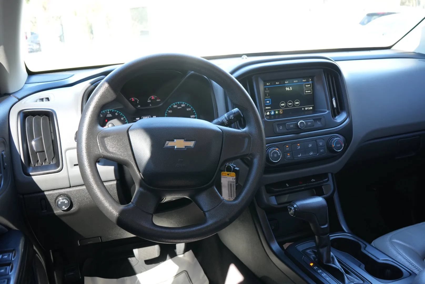 Used 2019 Chevrolet Colorado W/T RWD image 12