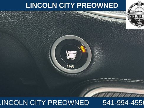 Used 2018 Dodge Challenger R/T Scat Pack w/ Leather Interior Group image 21