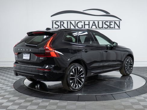 New 2026 Volvo XC60 B5 Ultra w/ Protection Package Premier image 5