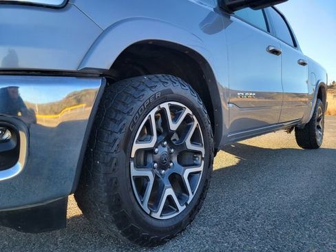 Used 2025 RAM 1500 Laramie image 10