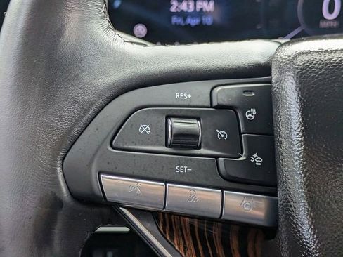 Certified 2023 Cadillac Escalade ESV Premium Luxury w/ Performance Package AWD/4WD image 26