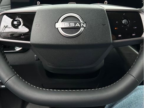 Used 2025 Nissan Murano Platinum AWD/4WD image 12