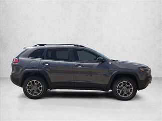 Used 2022 Jeep Cherokee Trailhawk w/ Sun, Sound & Nav Group AWD/4WD video 4