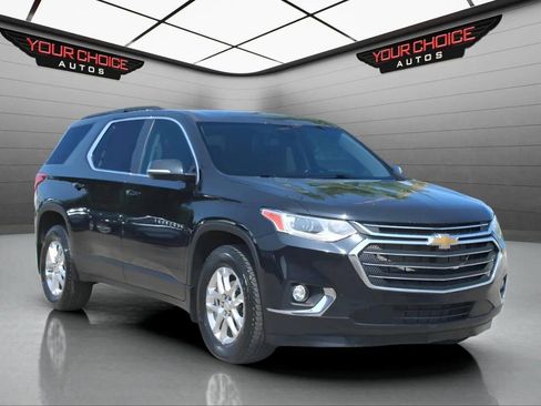 Used 2020 Chevrolet Traverse LT w/ Driver Confidence II Package AWD/4WD image 7