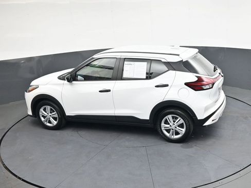 Used 2025 Nissan Kicks Play S image 31