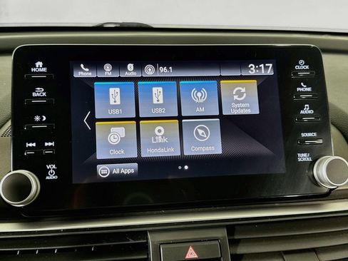 Used 2018 Honda Accord EX image 31