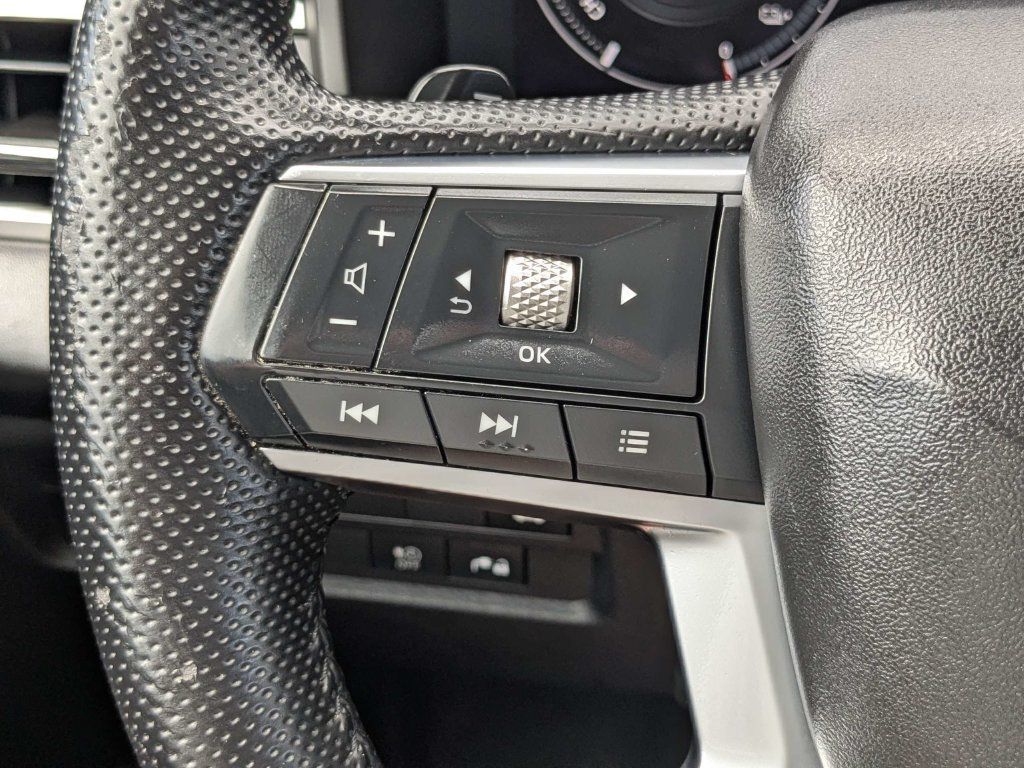 Used 2023 Mitsubishi Outlander 4WD Plug-In Hybrid image 33