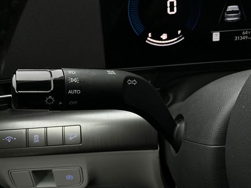 Used 2025 Hyundai Kona SEL image 37