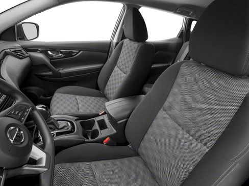 Used 2017 Nissan Rogue Sport SV w/ SV Premium Package AWD/4WD image 6