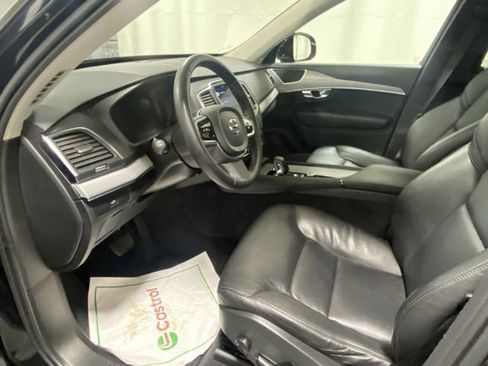 Used 2023 Volvo XC90 B5 Core image 10