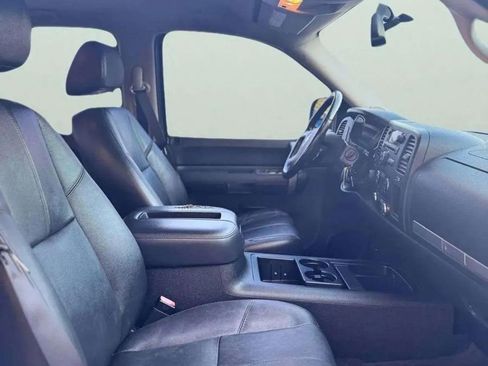 Used 2008 Chevrolet Silverado 2500 LT w/ 2LT Convenience Package image 19