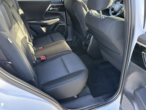 Used 2022 Mitsubishi Outlander ES image 21