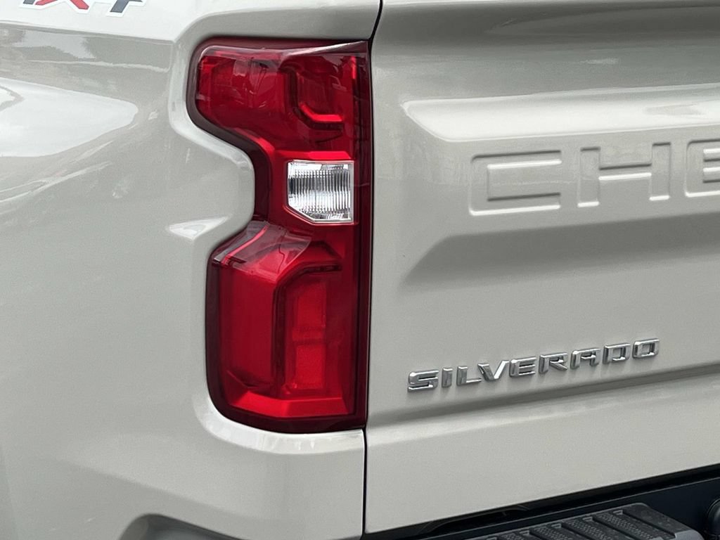 New 2026 Chevrolet Silverado 1500 RST w/ RST Select Package AWD/4WD image 6