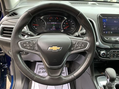 Used 2022 Chevrolet Equinox Premier FWD image 18